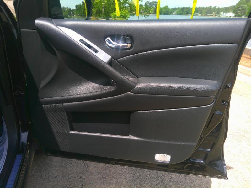 Nissan Murano S 2012