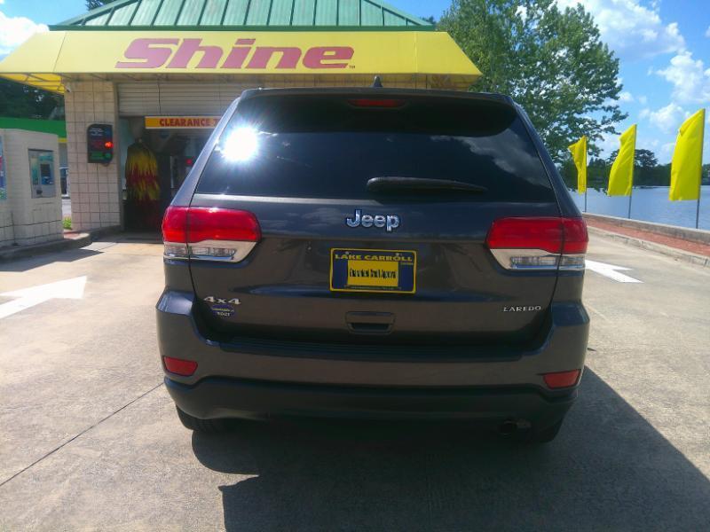Jeep Grand Cherokee Laredo 4WD 2015