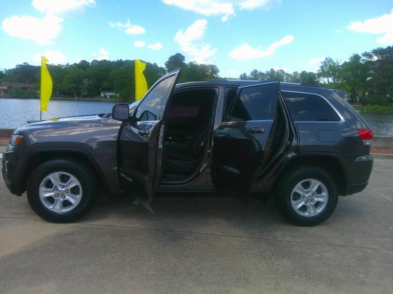 Jeep Grand Cherokee Laredo 4WD 2015