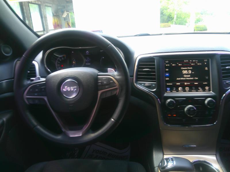 Jeep Grand Cherokee Laredo 4WD 2015