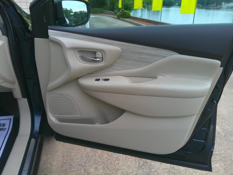 Nissan Murano S 2016