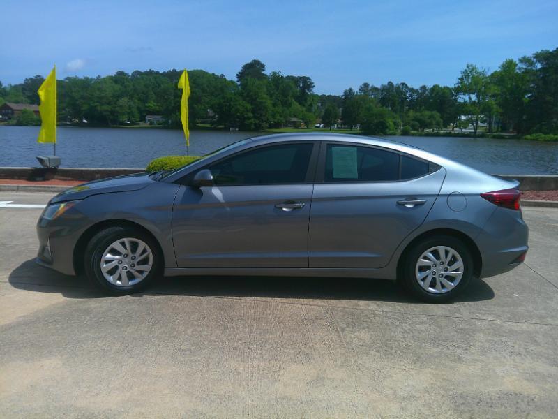 Hyundai Elantra SE 6M 2019