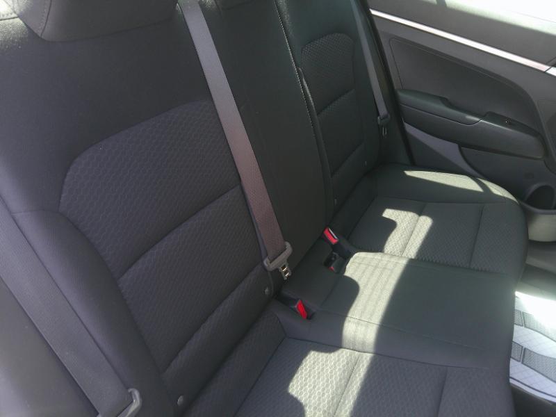 Hyundai Elantra SE 6M 2019