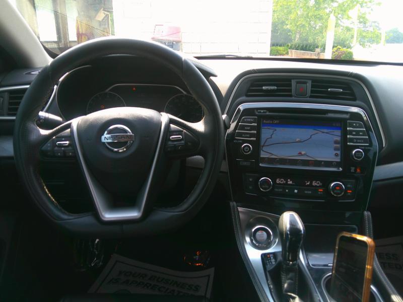 Nissan Maxima 3.5 SV 2018