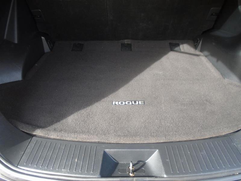 Nissan Rogue S AWD 2011