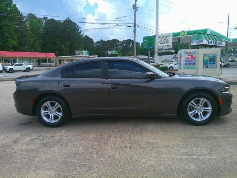 Dodge Charger SE 2016