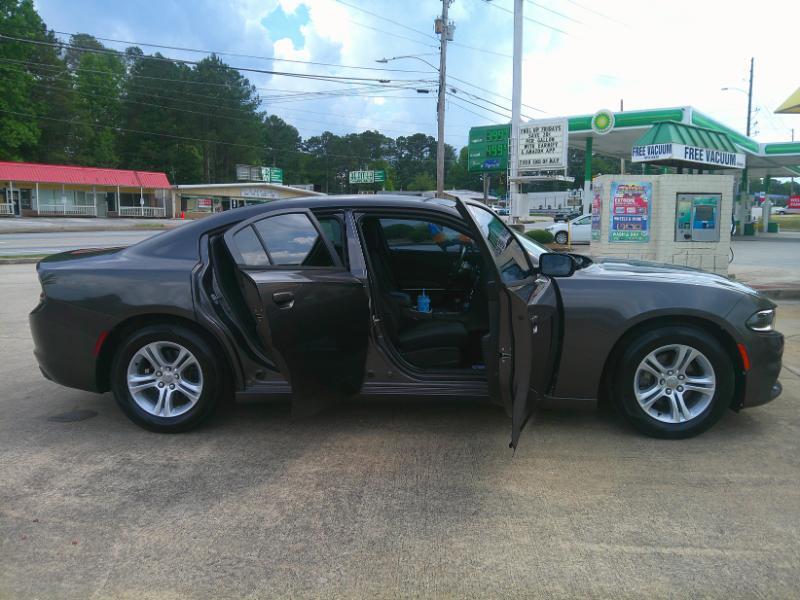 Dodge Charger SE 2016
