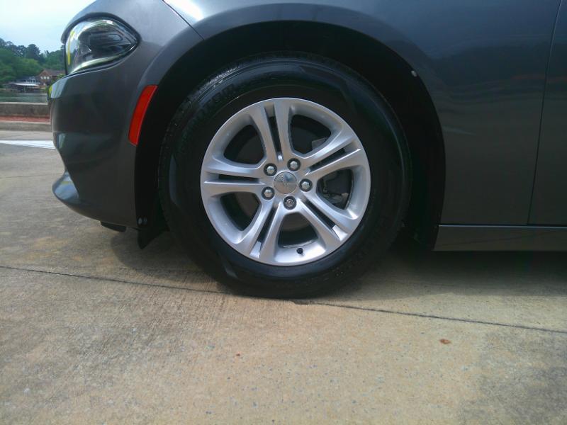 Dodge Charger SE 2016