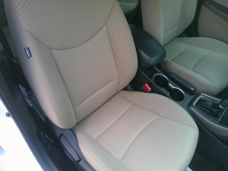 Hyundai Elantra SE 6AT 2015