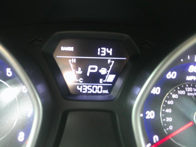 Hyundai Elantra SE 6AT 2015