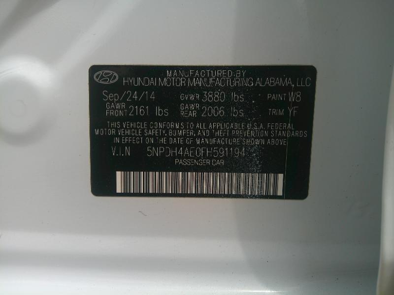 Hyundai Elantra SE 6AT 2015