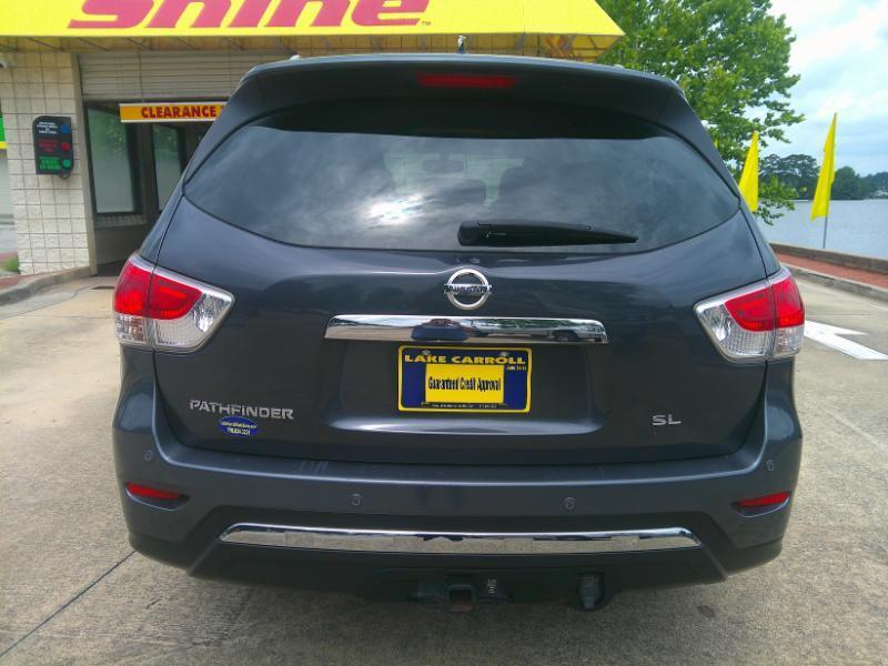 Nissan Pathfinder SL 2WD 2014