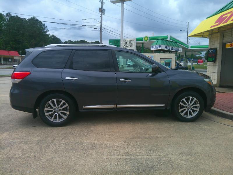 Nissan Pathfinder SL 2WD 2014