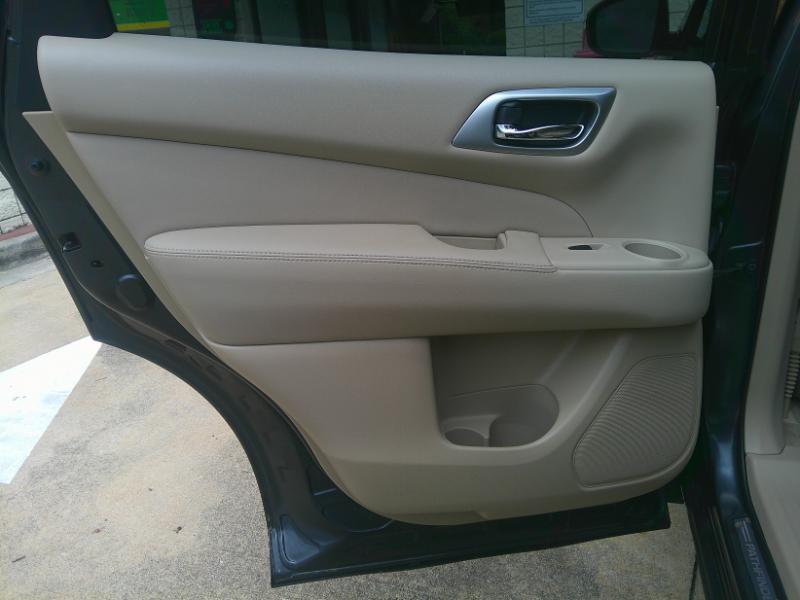 Nissan Pathfinder SL 2WD 2014