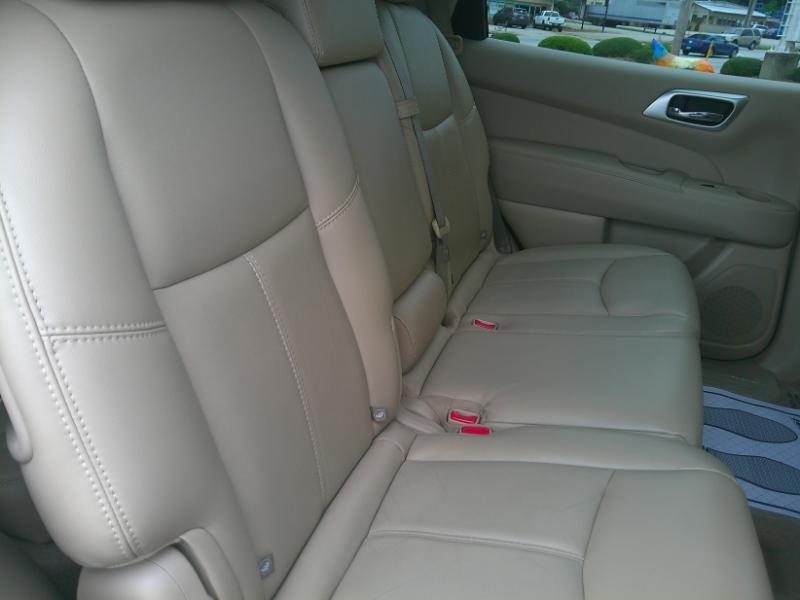 Nissan Pathfinder SL 2WD 2014