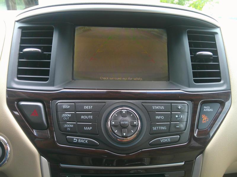 Nissan Pathfinder SL 2WD 2014