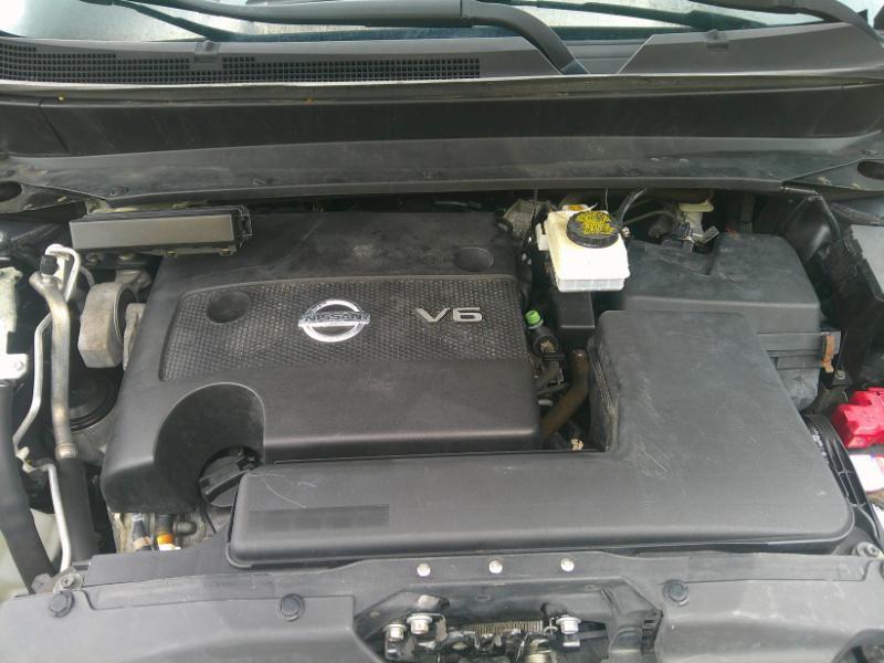 Nissan Pathfinder SL 2WD 2014
