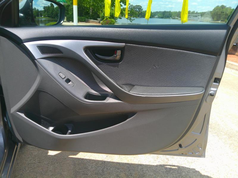 Hyundai Elantra GLS Auto 2013