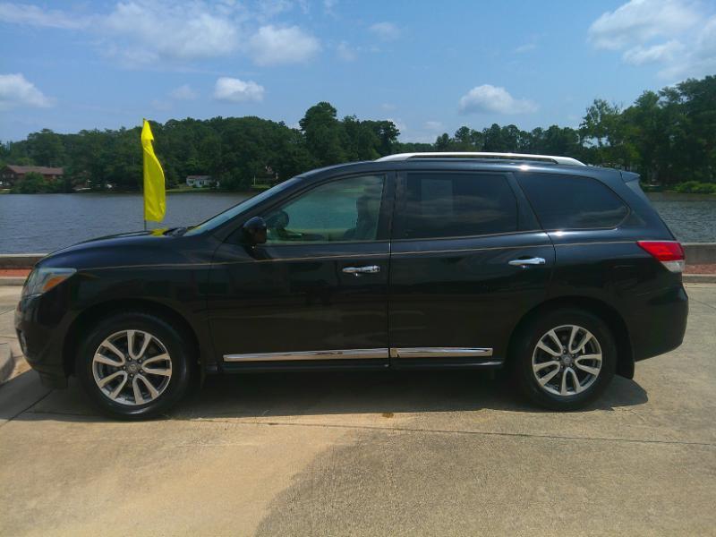 Nissan Pathfinder SL 4WD 2016