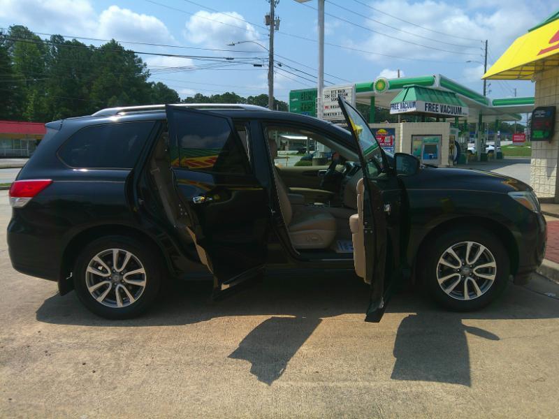 Nissan Pathfinder SL 4WD 2016