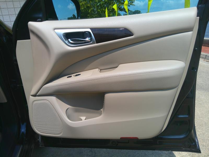 Nissan Pathfinder SL 4WD 2016