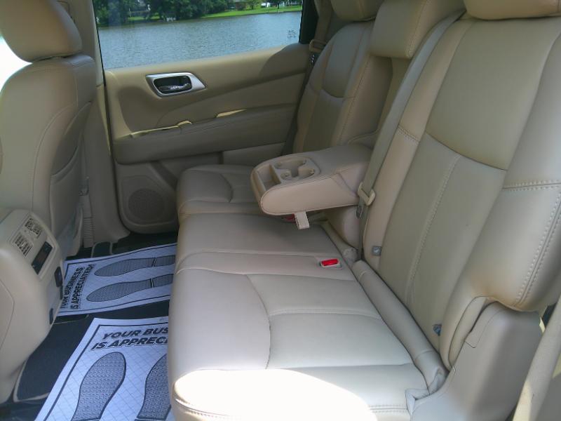 Nissan Pathfinder SL 4WD 2016