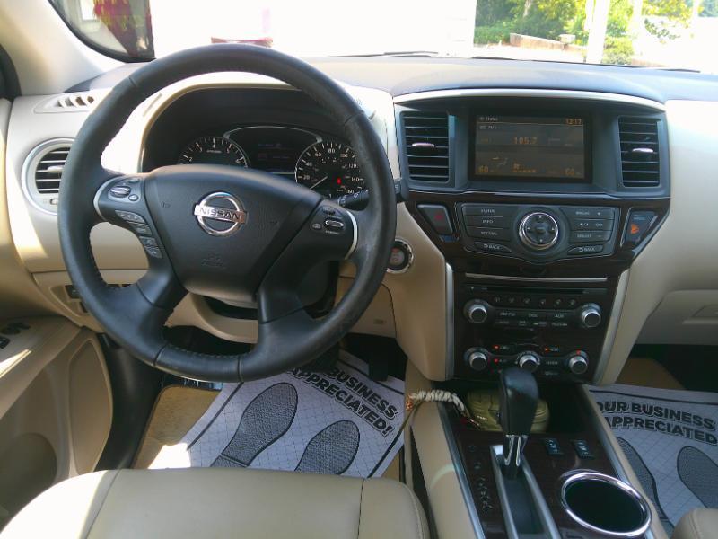 Nissan Pathfinder SL 4WD 2016