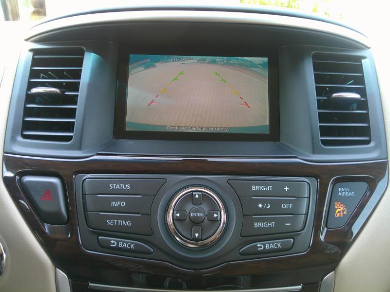 Nissan Pathfinder SL 4WD 2016