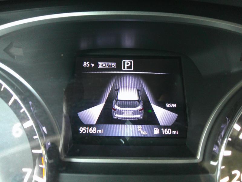 Nissan Pathfinder SL 4WD 2016