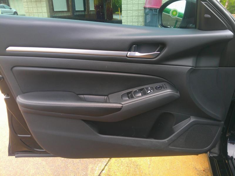 Nissan Altima 2.5 SV 2022