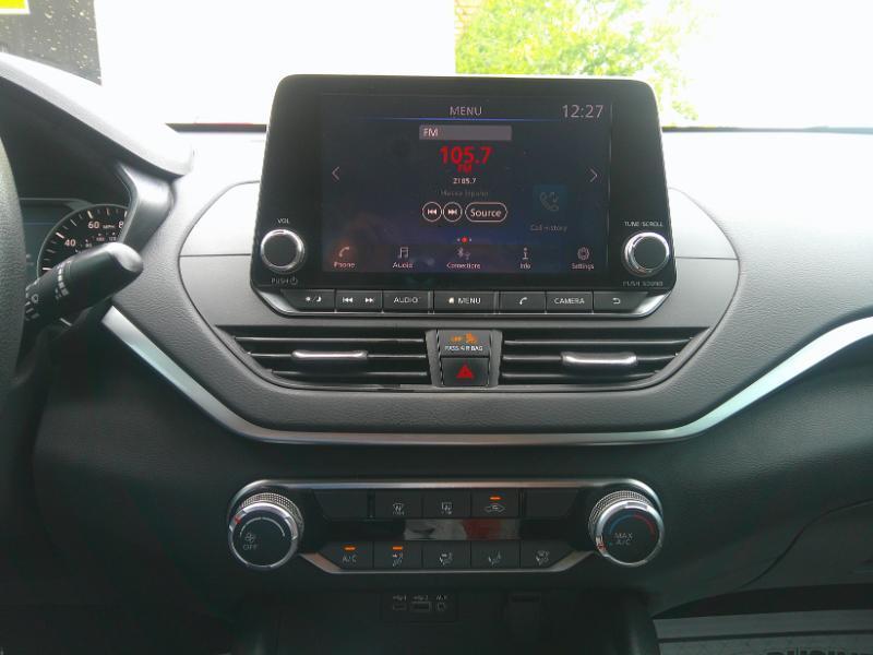 Nissan Altima 2.5 SV 2022