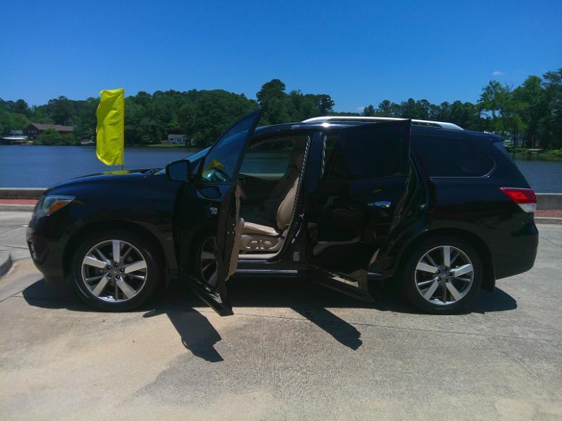 Nissan Pathfinder Platinum 2WD 2014