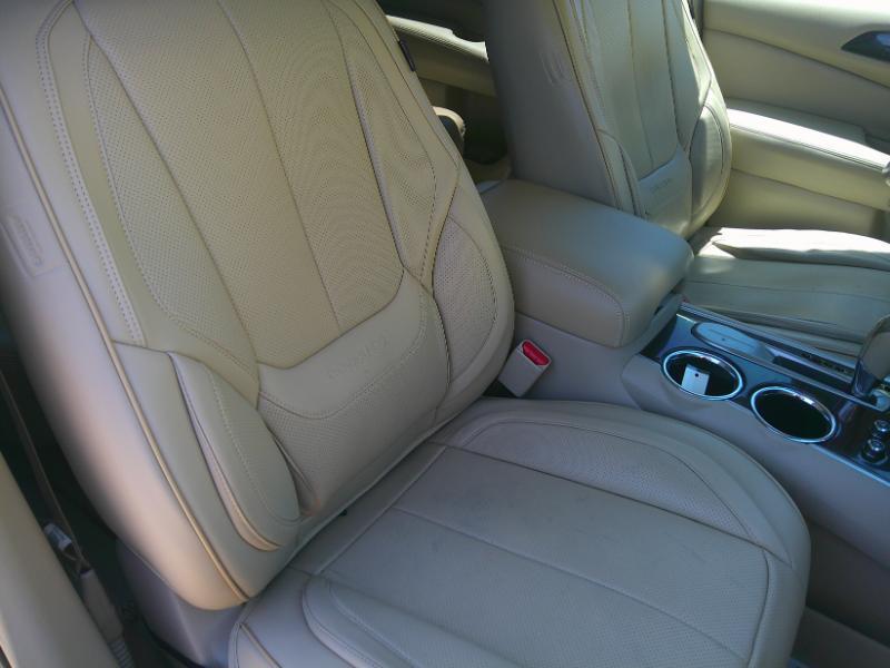 Nissan Pathfinder Platinum 2WD 2014