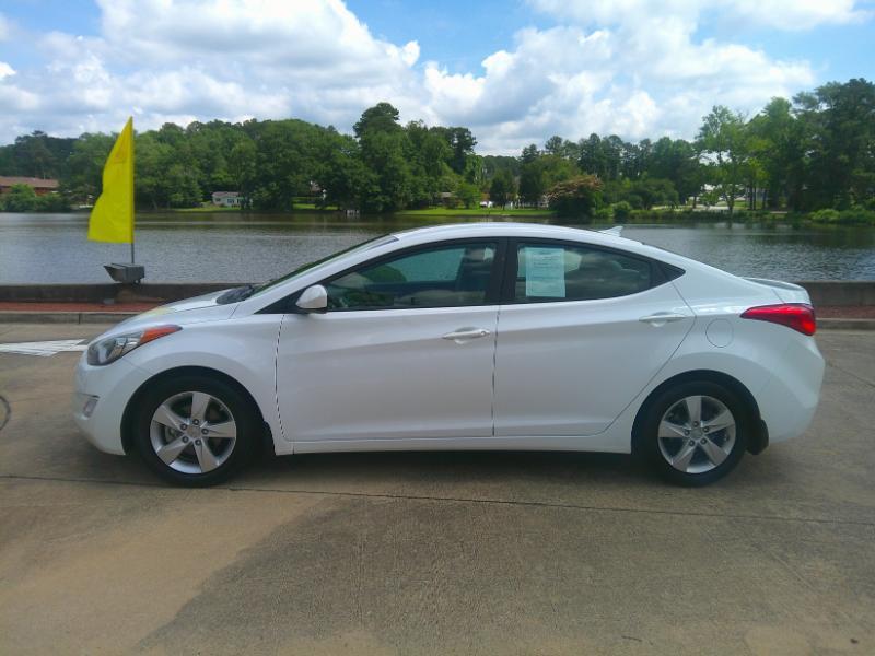 Hyundai Elantra GLS M/T 2013