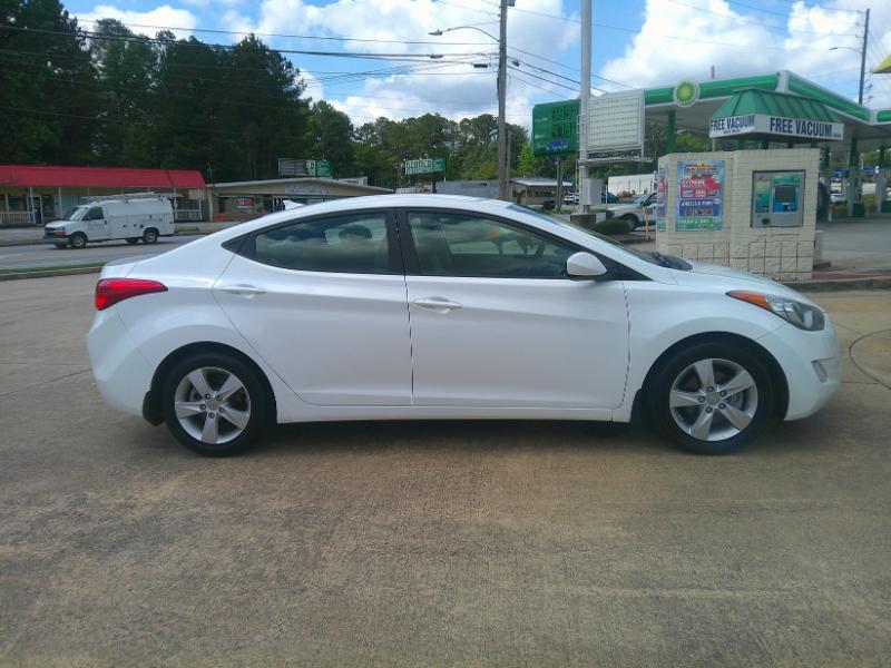 Hyundai Elantra GLS M/T 2013
