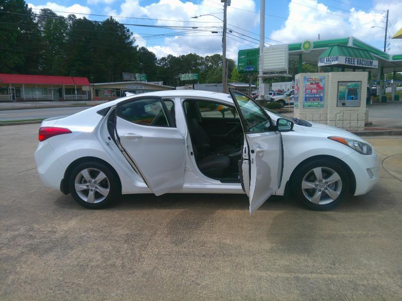 Hyundai Elantra GLS M/T 2013