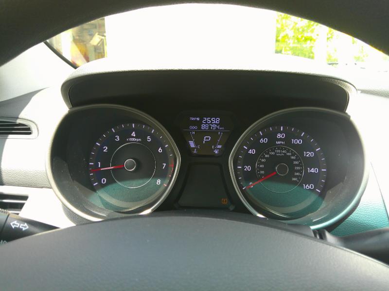 Hyundai Elantra GLS M/T 2013