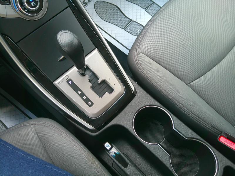 Hyundai Elantra GLS M/T 2013