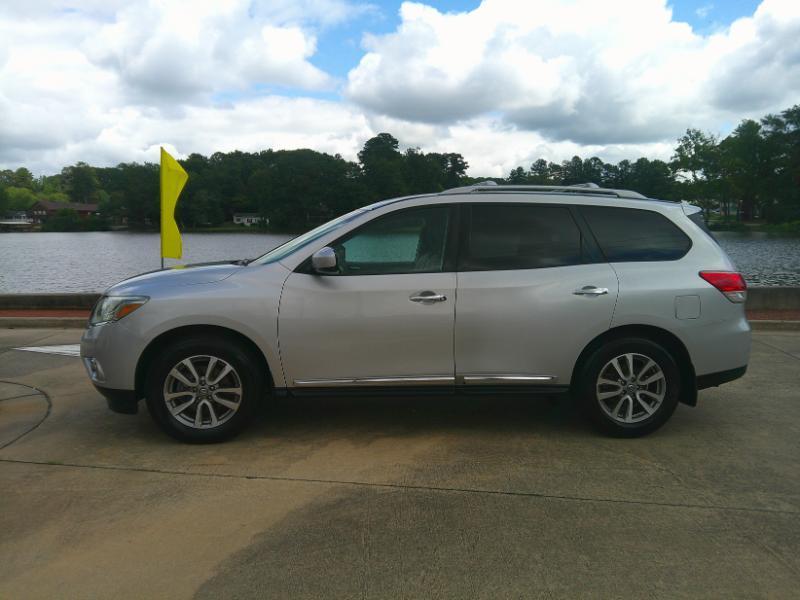 Nissan Pathfinder 2WD 4dr S 2014