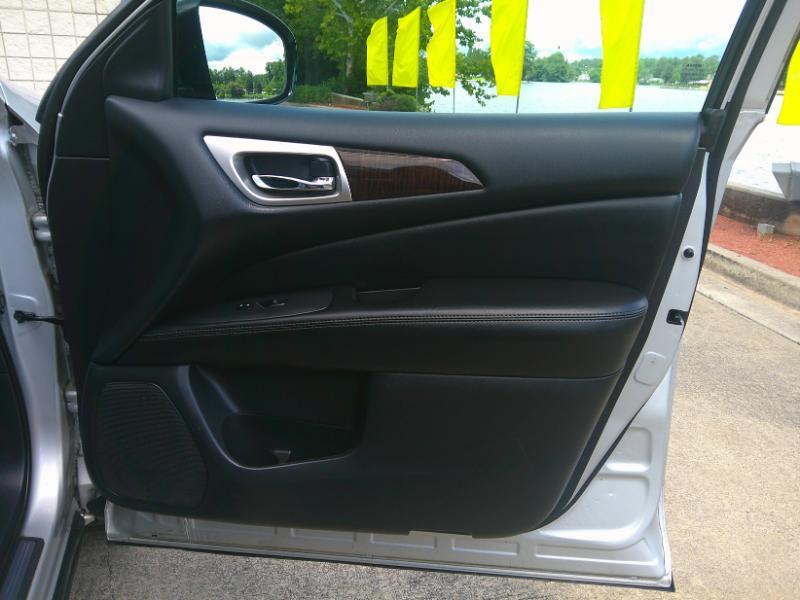Nissan Pathfinder 2WD 4dr S 2014