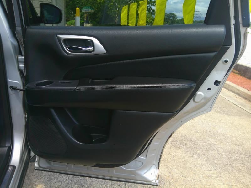 Nissan Pathfinder 2WD 4dr S 2014
