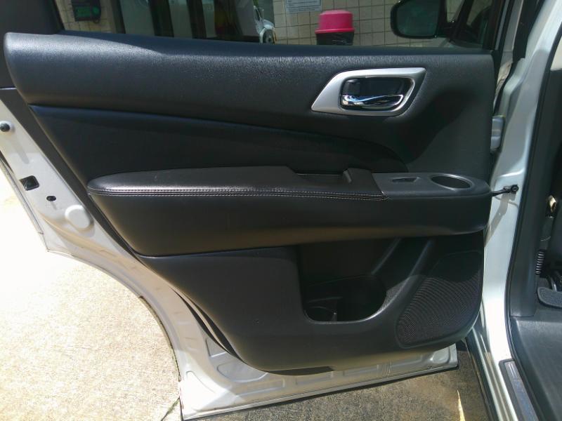 Nissan Pathfinder 2WD 4dr S 2014