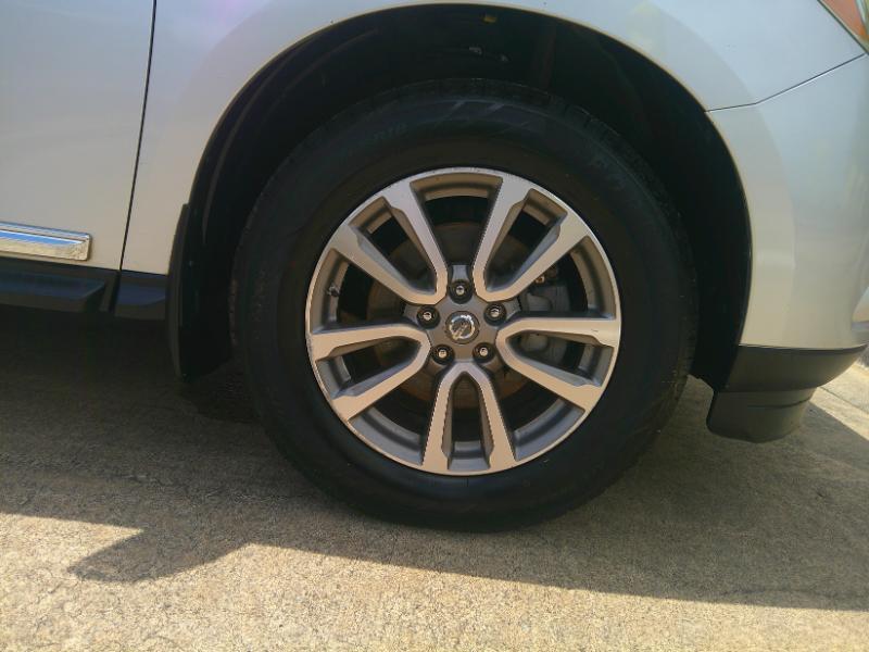 Nissan Pathfinder 2WD 4dr S 2014