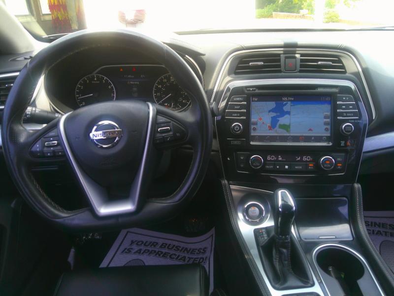 Nissan Maxima 3.5 SV 2017
