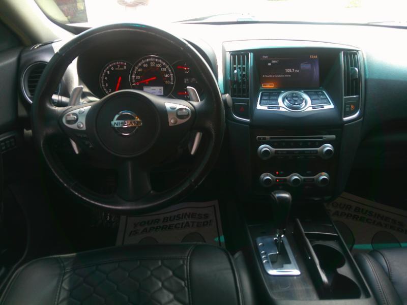 Nissan Maxima SV 2013