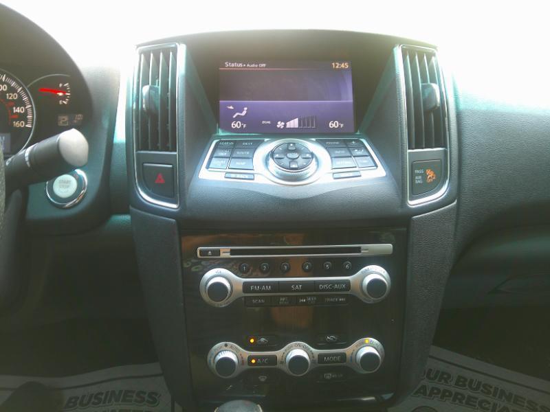 Nissan Maxima SV 2013