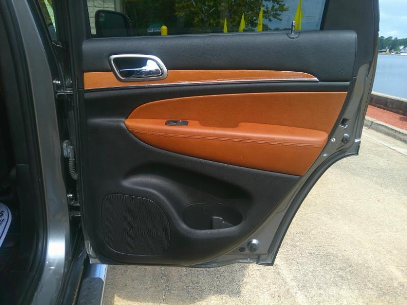 Jeep Grand Cherokee Overland 2WD 2012