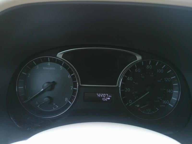 Nissan Pathfinder SV 2WD 2013