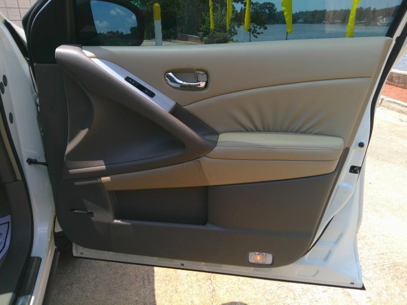 Nissan Murano S AWD 2010