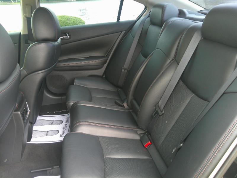 Nissan Maxima SV 2013